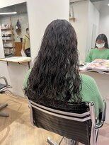 アマーク(a mark)&nbsp;【住野 桃香】ロングパーマ