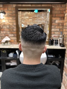 ヒロギンザ 上野店(HIRO GINZA) サイドパートフェードスキンフェード短髪ビジネスヘア