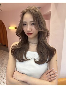 ボタン シブヤ(VOTAN SHIBUYA) 韓国ヘア/くびれヘア/顔まわりカット/前髪なし/ミルクティー
