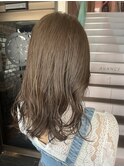 ミルクティーベージュ