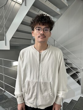 マイティ バイ エイチ(mighty by H) スパイラルパーマ