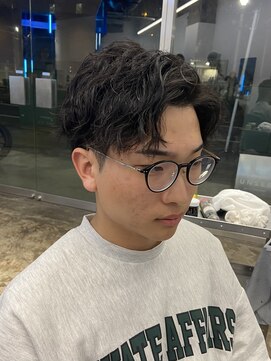 ザデイトウキョウ 表参道 青山(THE DAY TOKYO) ソフトツイスパアップバング