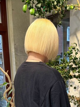 ヲタク(wotaku.) ホワイトブロンド抜きっぱなしブリーチダブルブリーチハイトーン