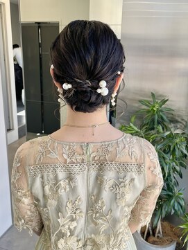 ゴウトゥデイシェアサロン 町田店(GO TODAY SHAiRE SALON) 鎖骨下の長さで作るシニヨンヘア♪