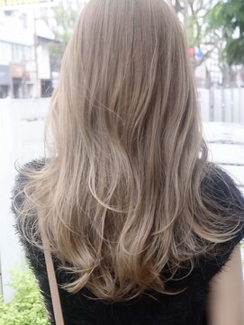 ビュートリアム 福岡(BEAUTRIUM) 大人かわいい上品レイヤー/こっくりベージュカラー