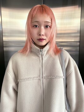 キャロルガーデンズ ボコカ 表参道(Carroll Gardens bococa) コーラル_ショートバング_レイヤーカット_ケアブリーチ