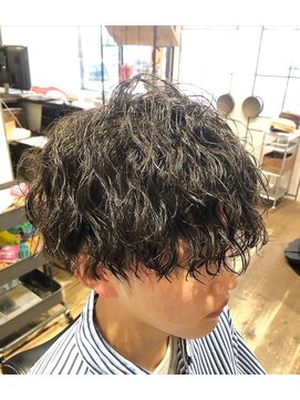 オイアルト(OIALT) 縦落ちスパイラルパーマ