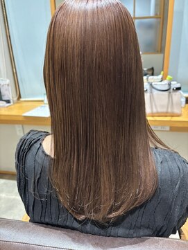 プールト ジュール モナミ(pourtoujours monami) 艶髪ベージュカラー