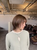 リラ バイ クオーレ(LIRA by CUORE) レイヤーカット