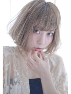 マノン バイ エイチ(MANON by H) 《MANON》前下がりショートボブ×スポンテニアス