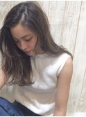 フォギーアッシュ×無造作ミディ