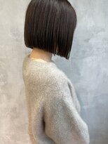 キチ(kichi.)&nbsp;[kichi.] ミニボブ×暗髪グレージュ