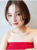 顔まわりレイヤーミニボブ切りっぱなしワイドバング