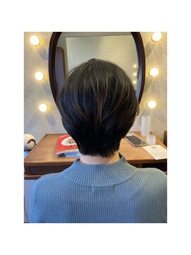 エルサフィロ キタハマ(el zafiro kitahama) 20×30×40代×似合わせカット×ショート×お手軽スタイリング