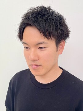 アッシュ 十日市場店(Ash) ソフトツイストパーマで作る、スパイキーショート