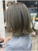 明るめグレージュ