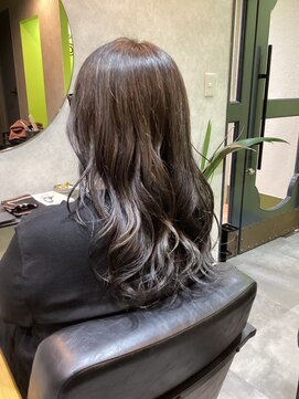 アットチルプラスグランジュ(@chill＋granze) 白髪ぼかしグレージュハイライト