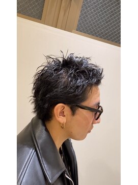 ダーチャ(Datsche) スパイキーショート　中村公園