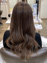 アルターリール(aL ter Rire)&nbsp;イメチェン/ホワイトブロンド/外ハネボブ/美髪/ワイドバング