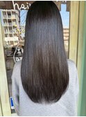 ローレイヤーで大人な印象に
