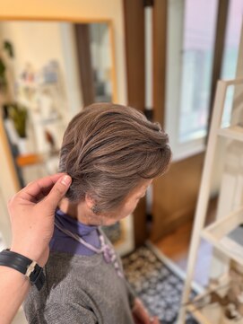 ワンバイワンクラッカ(one by one CLACCA) 白髪ぼかし　ハイトーン