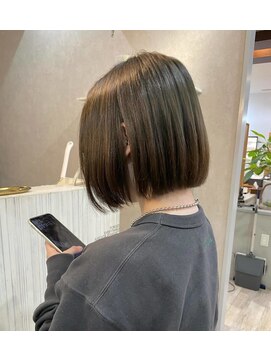 イト(ito) 透明感オリーブ×ミニボブ