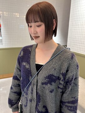 エミィ(emme) 切りっぱなしボブ