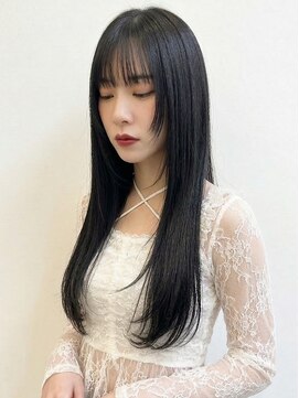 イロ バイ マグ(IRO by Mag) 黒髪透明感ロングヘア×大人可愛いレイヤーカット