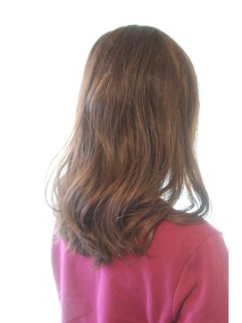 レウナ 外苑前(Reuna) 【30代・40代・50代】大人女性に人気のミディアムレイヤー