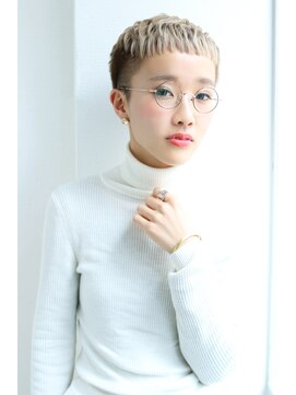 ロゼ 天理(ROSE) 【ROSE】ノットヘア・ハイトーンショート・オン眉ショート