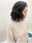 ミディアムヘアの大人パーマ