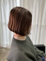 ツムグ 代官山店(TUMUGU) 大人可愛い30代40代50代ワンレンボブ前下り白髪ぼかしハイライト