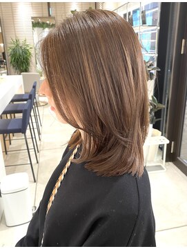ステアケース 武蔵小杉店(stair:case) 大人ミディアムレイヤー/脱白髪染めハイライト/30代40代50代