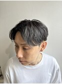 センターパートニュアンスアッシュグレージュメンズカット