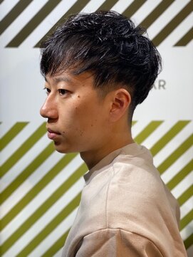 バーバーバー 四谷(BARBER-BAR) ビジネス爽やかツーブロックスタイル