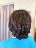 クロス(CROSS)&nbsp;ふんわりパーマ/レイヤー/ひし形/40代50代/ミセスパーマ