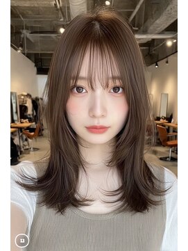 ノイエ 原宿 北参道(NoIE) ハッシュカットミディアムレイヤーココアブラウンダークアッシュ