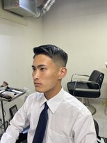 メリケンバーバーショップ フクオカ(MERICAN BARBERSHOP FUK)&nbsp;ビジネスマンバーバーフェードかきあげ