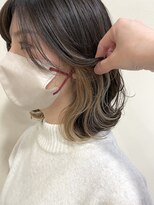 オウルヘアー(Owl hair) ベージュ系のイヤリングカラー/ミディアムボブ