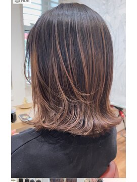 フォレスト(Forest) 韓国風外はねボブ