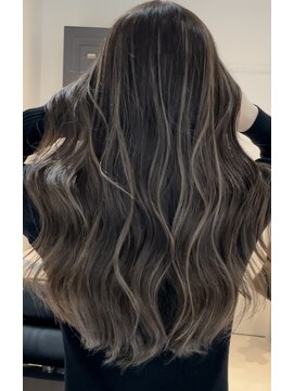 ヨロ 小岩(YOLO) ハイライトカラーミルクティーベージュケアブリーチダブルカラー