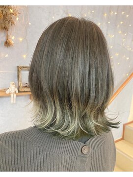 ヴィサージュメゾン(VISAGE maison) 裾グリーンパッツン