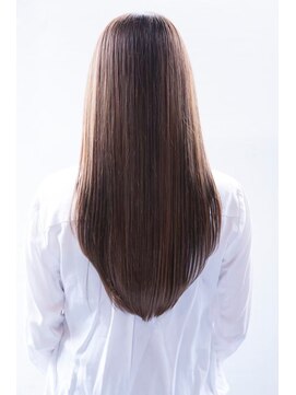 アンスリウム 吹田(Anthurium) ミディアムレイヤー/大人可愛い/髪質改善/シースルーバング