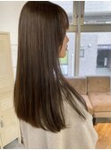 くすみブラウン