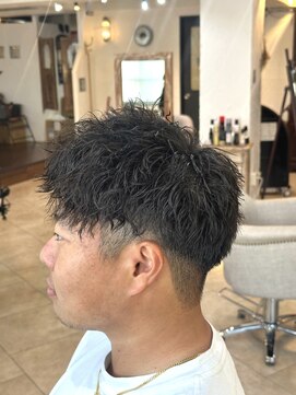 ロストシティ 横浜(LOST CITY) 【ソフトツイスパ ツーブロック】〈緑川〉