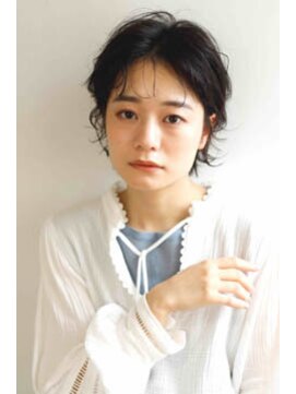 ラヴィエール 三郷中央(Laviere) 抜け感で魅せるシースルーバング&ペールベージュ