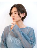 前髪なしショートボブセンター分けレイヤーショートアッシュ