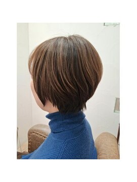 ロマン バイ ルームス(浪漫 by ROOMS) 軟毛でもふんわりシルエットのショート