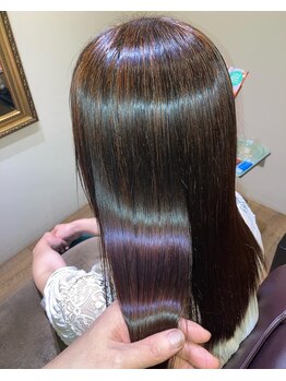 コルド(cordo)の写真/美髪へと導くオリジナル艶髪エステ。お客様に合わせた、こだわりの美容成分をたっぷりと髪の内部へ浸透。