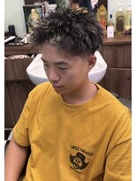 ケーエムシーセントラルルーツ(KMC Central Roots)&nbsp;フェード＆カット+スパイラルパーマ